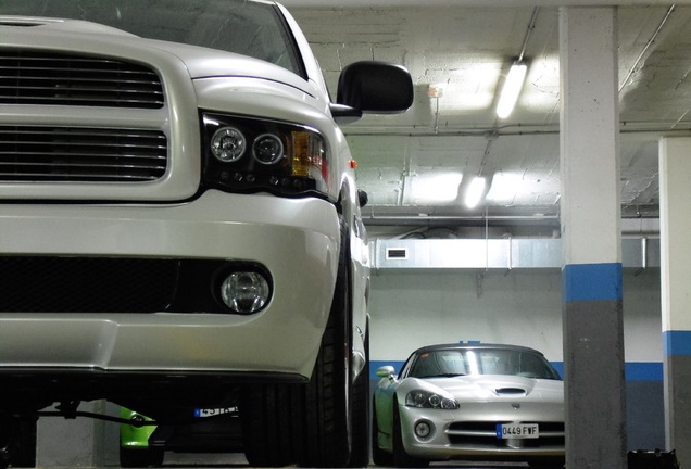 Dodge RAM SRT-10