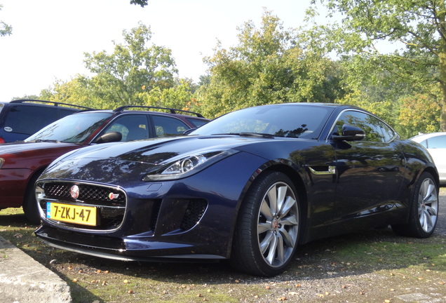 Jaguar F-TYPE S Coupé