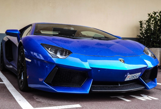 Lamborghini Aventador LP700-4