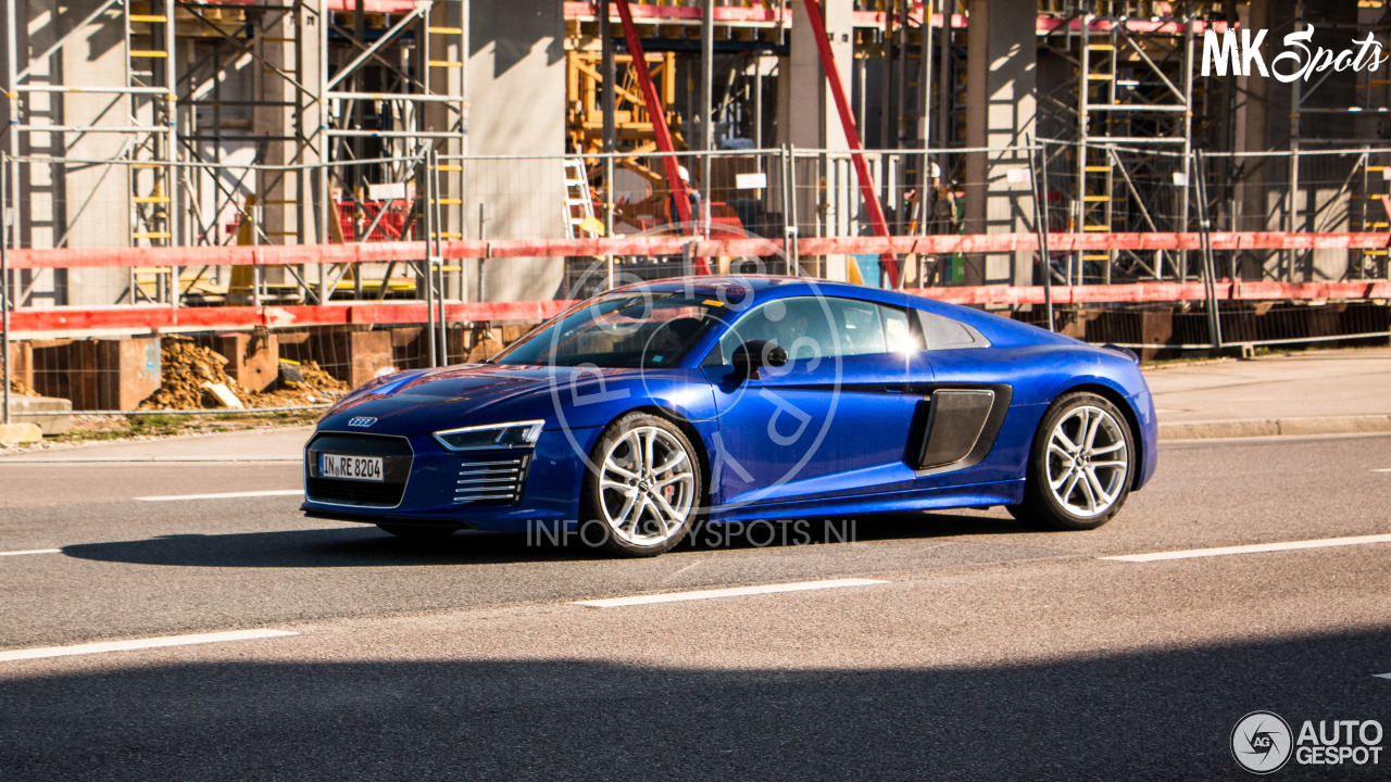 Audi R8 e-tron 2016