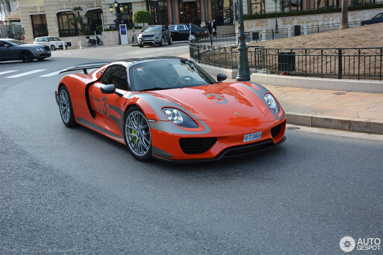 Porsche 918 Spyder Weissach Package