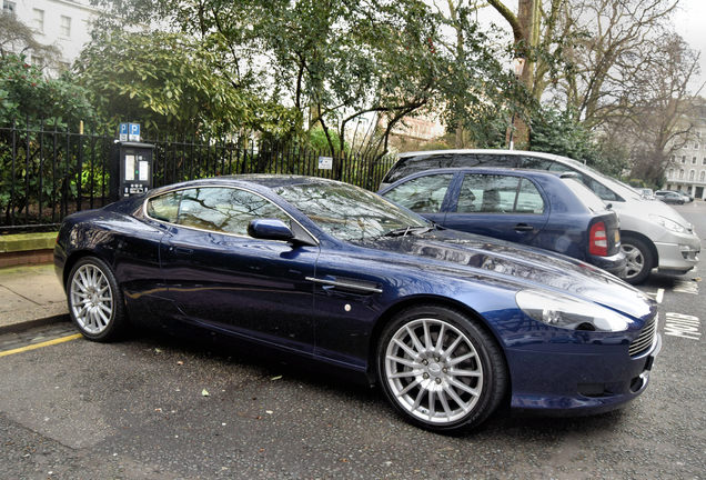 Aston Martin DB9