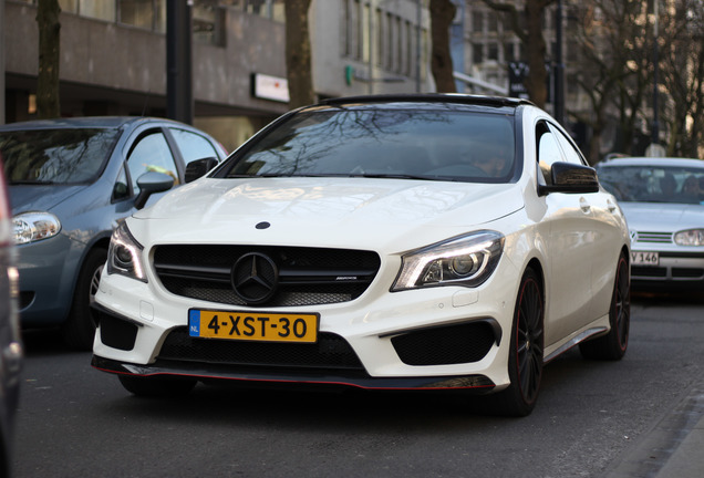 Mercedes-Benz CLA 45 AMG C117