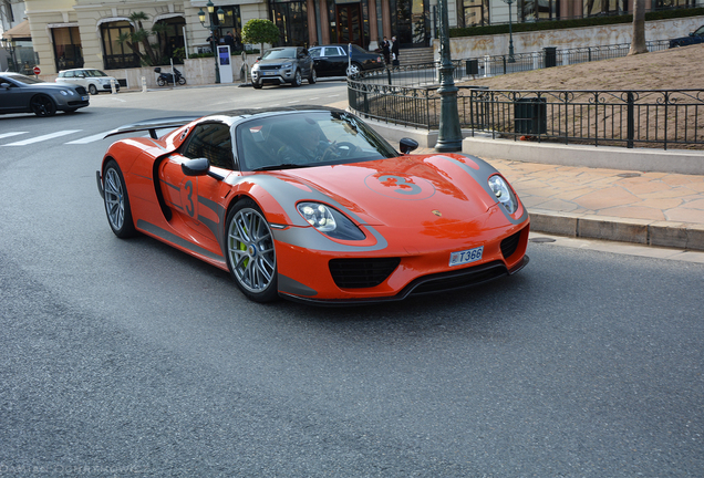 Porsche 918 Spyder Weissach Package