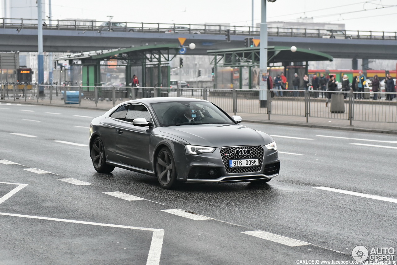 Audi RS5 B8 2012