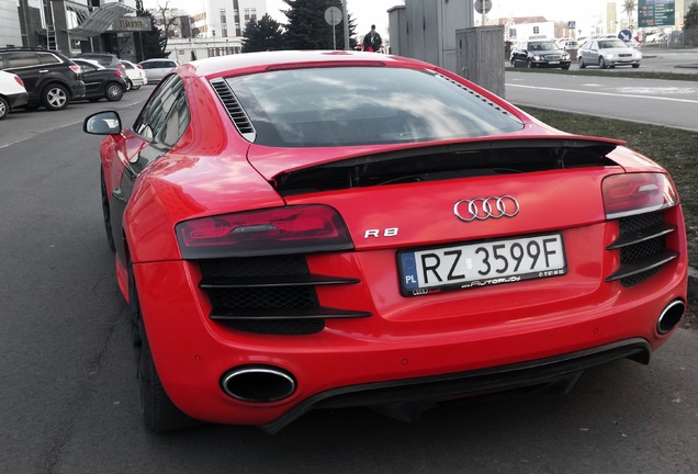 Audi R8 V10