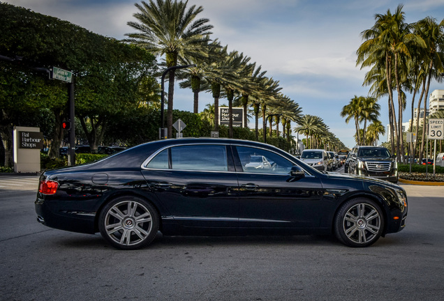 Bentley Flying Spur V8