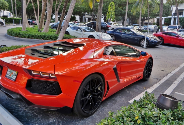 Lamborghini Aventador LP700-4