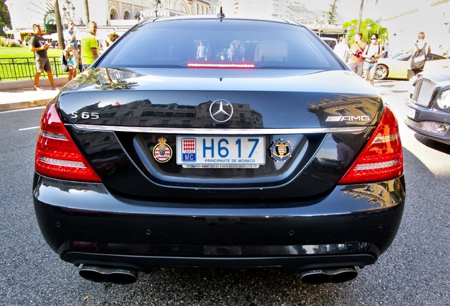 Mercedes-Benz S 65 AMG V221 2010