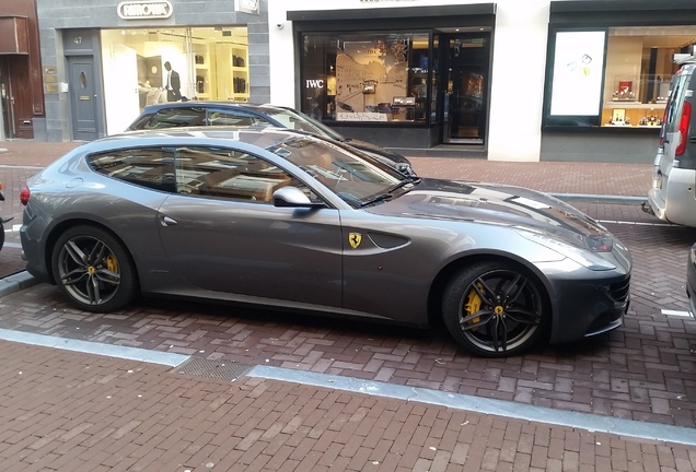 Ferrari FF