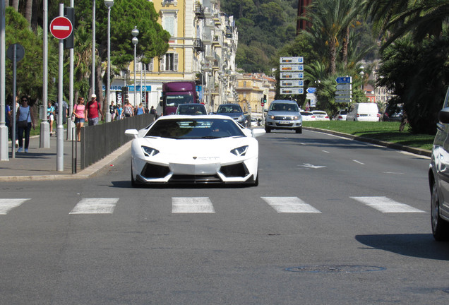 Lamborghini Aventador LP700-4