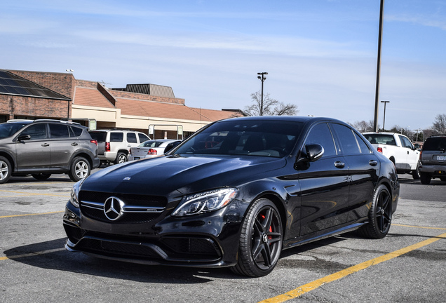 Mercedes-AMG C 63 S W205