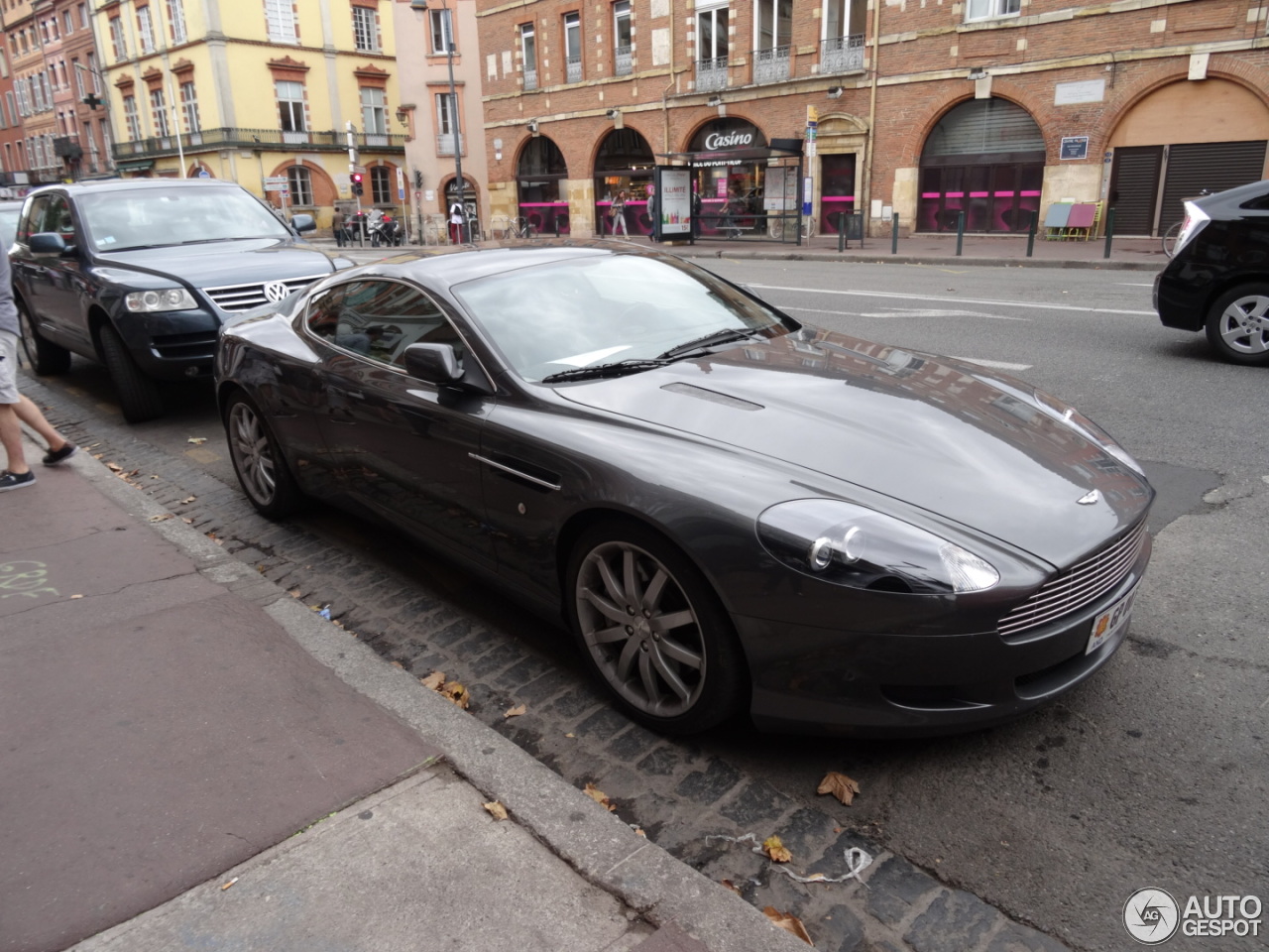 Aston Martin DB9