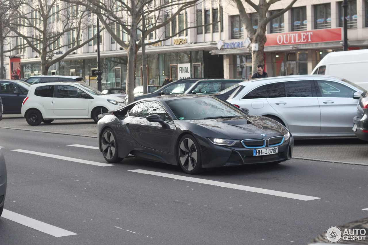 BMW i8