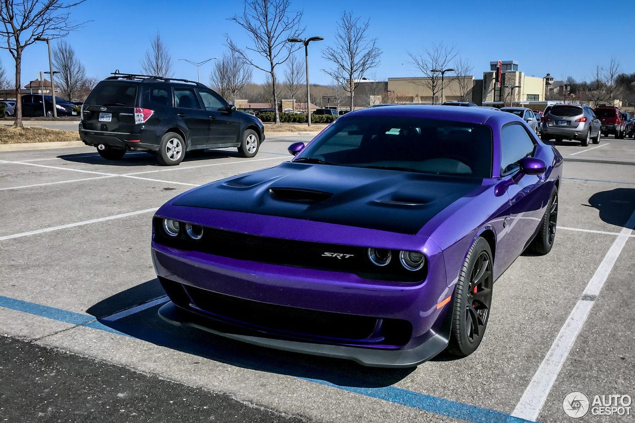 Dodge Challenger SRT Hellcat