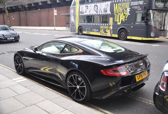 Aston Martin Vanquish 2013