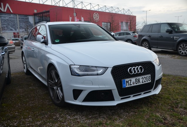 Audi RS4 Avant B8