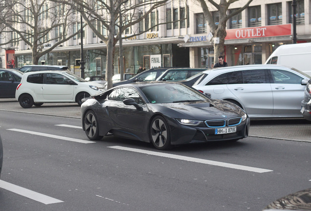 BMW i8