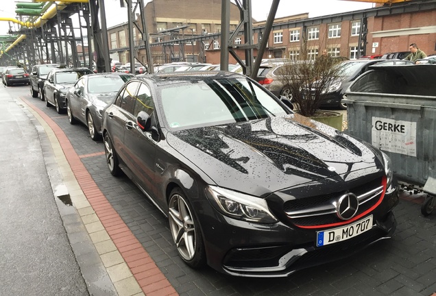 Mercedes-AMG C 63 S W205 Edition 1