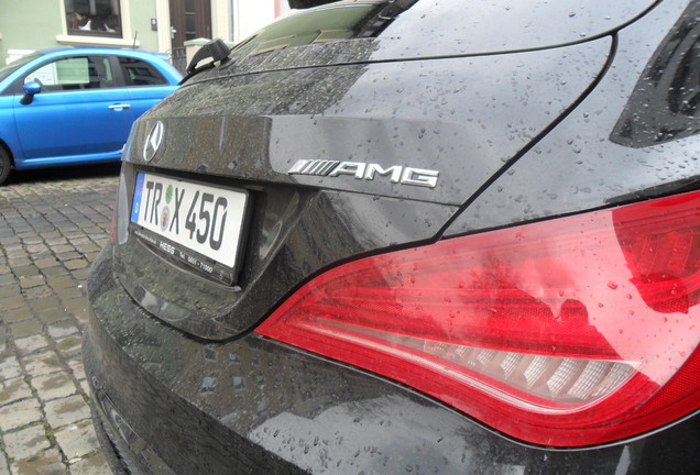 Mercedes-Benz CLA 45 AMG Shooting Brake