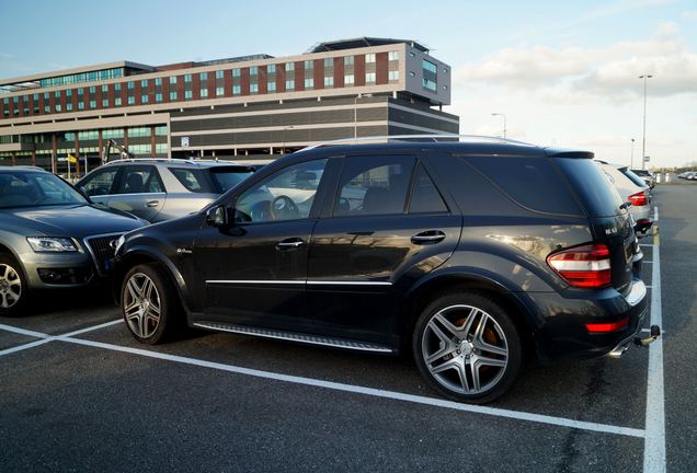 Mercedes-Benz ML 63 AMG W164 2009