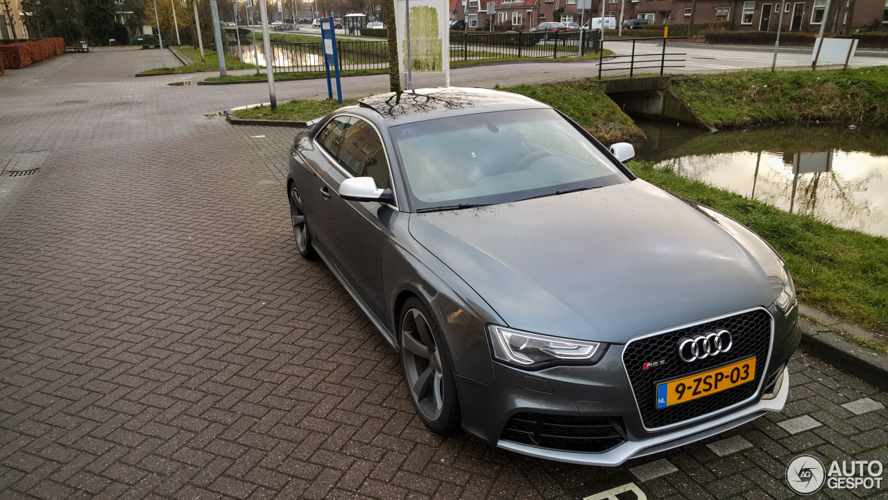 Audi RS5 B8 2012