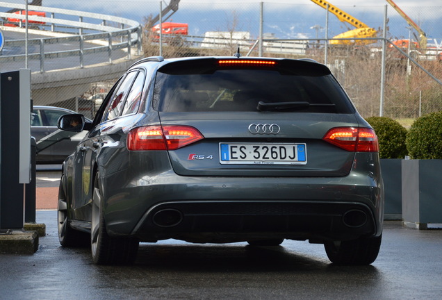 Audi RS4 Avant B8