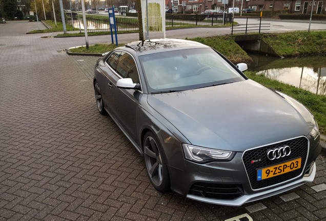 Audi RS5 B8 2012