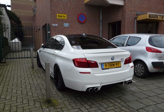 BMW M5 F10 2011