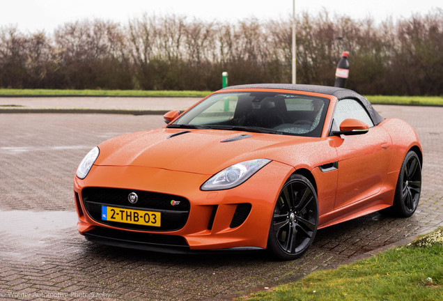 Jaguar F-TYPE S Convertible