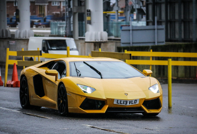 Lamborghini Aventador LP700-4