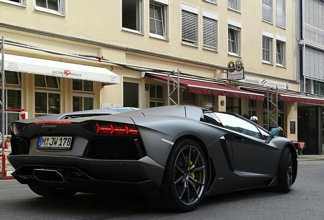 Lamborghini Aventador LP700-4 Roadster