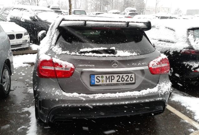 Mercedes-AMG GLA 45 X156