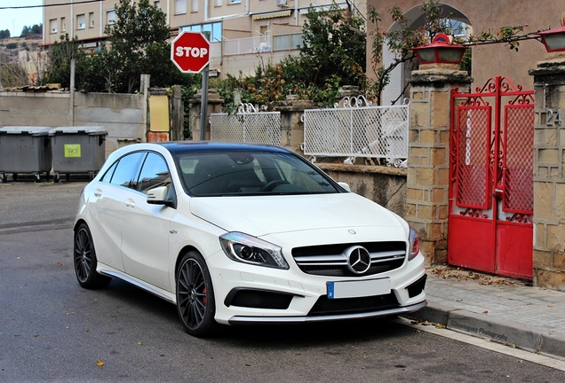 Mercedes-Benz A 45 AMG