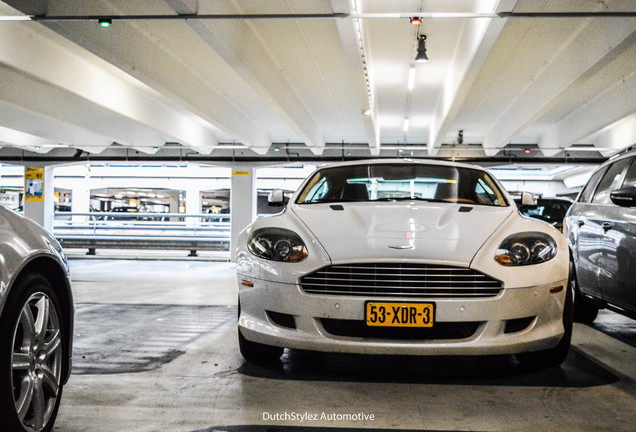 Aston Martin DB9