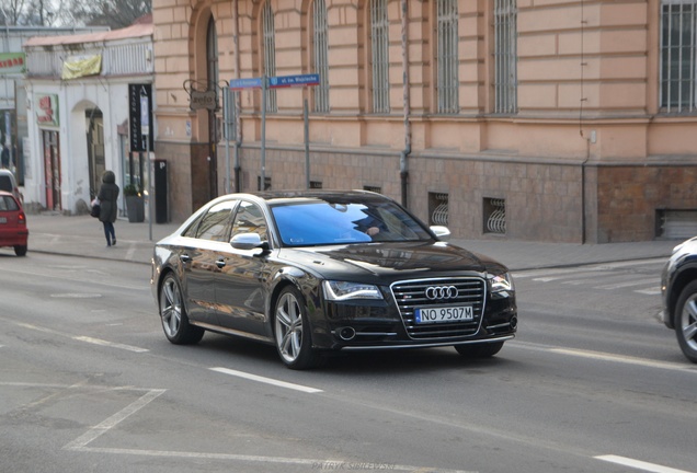 Audi S8 D4