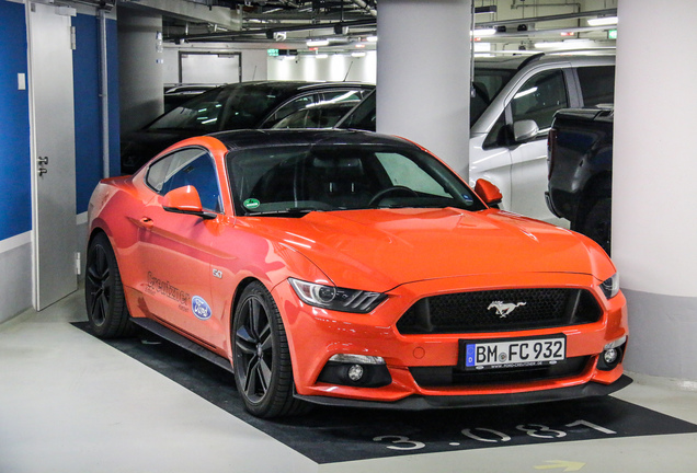 Ford Mustang GT 2015