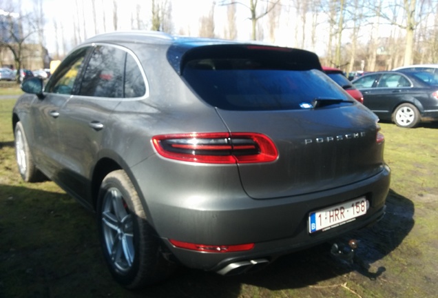 Porsche 95B Macan Turbo