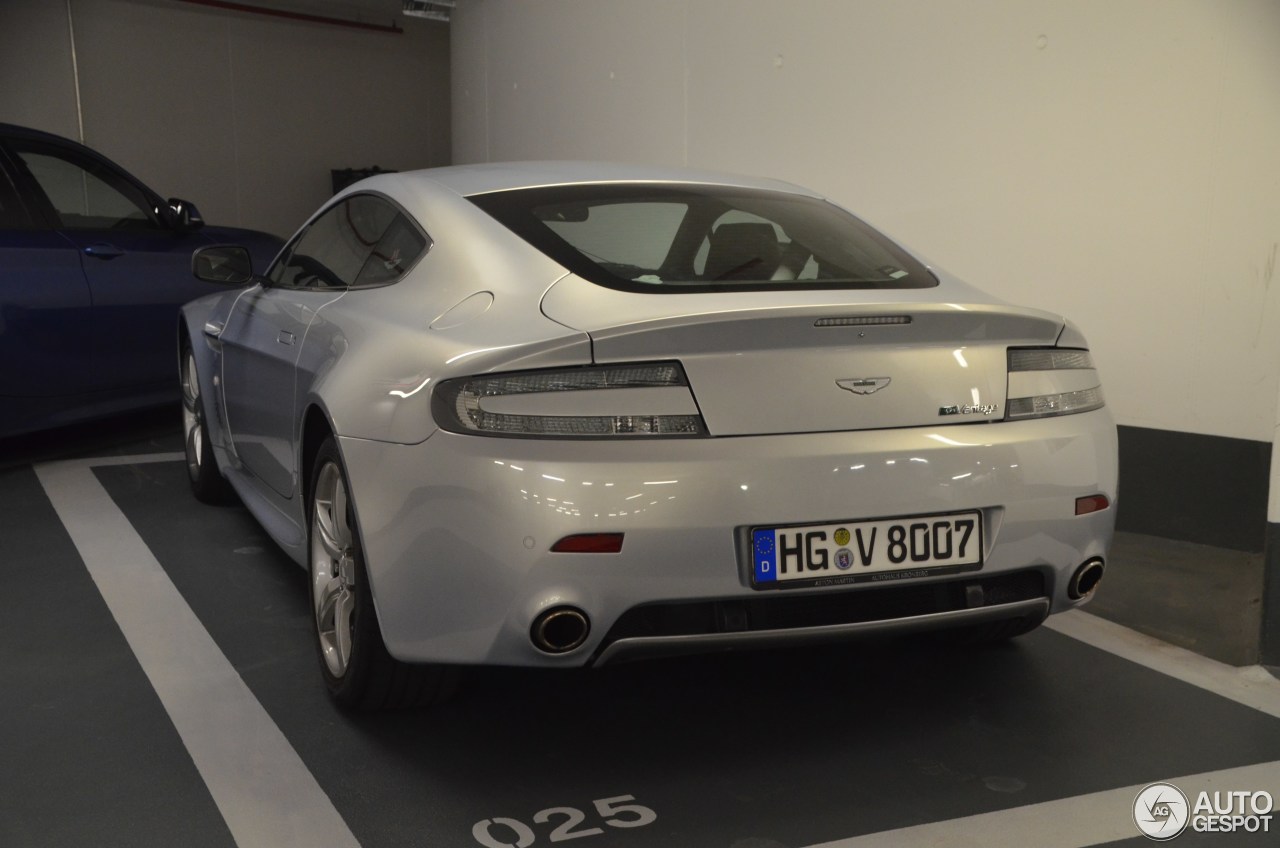 Aston Martin V8 Vantage N400