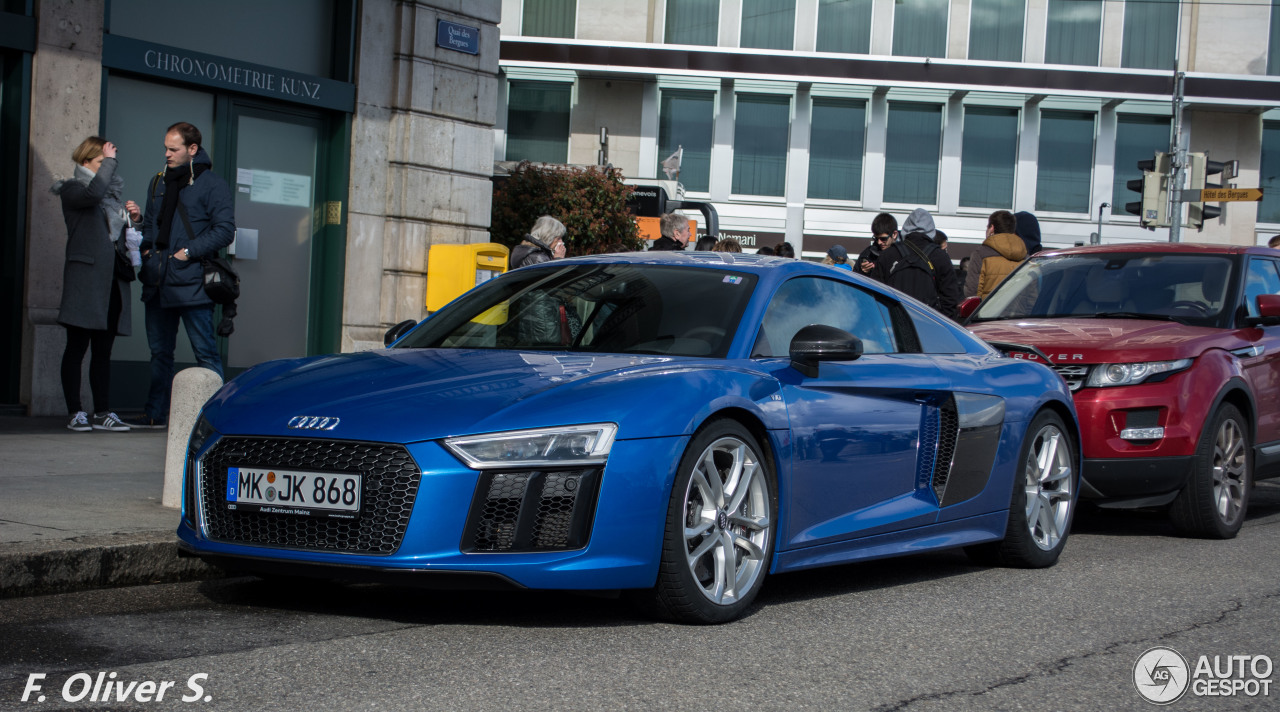 Audi R8 V10 Plus 2015