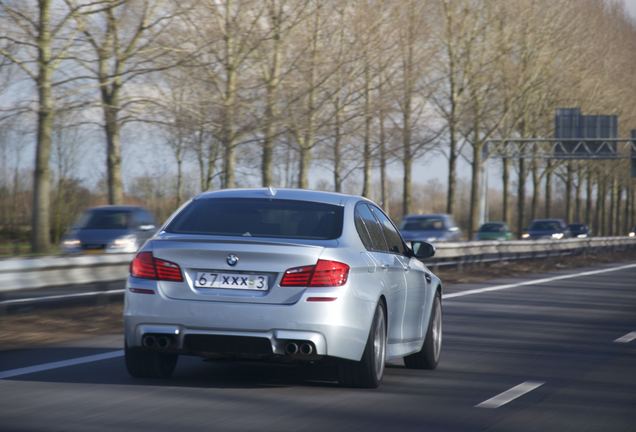 BMW M5 F10 2011