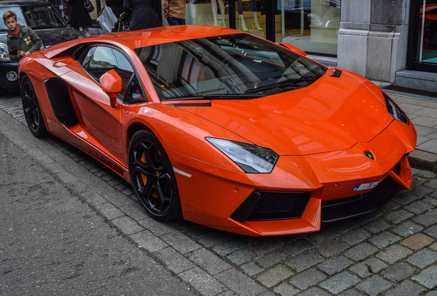 Lamborghini Aventador LP700-4