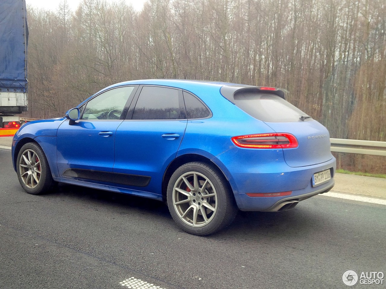 Porsche 95B Macan Turbo