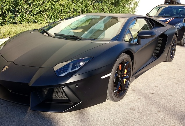 Lamborghini Aventador LP700-4