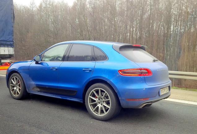 Porsche 95B Macan Turbo