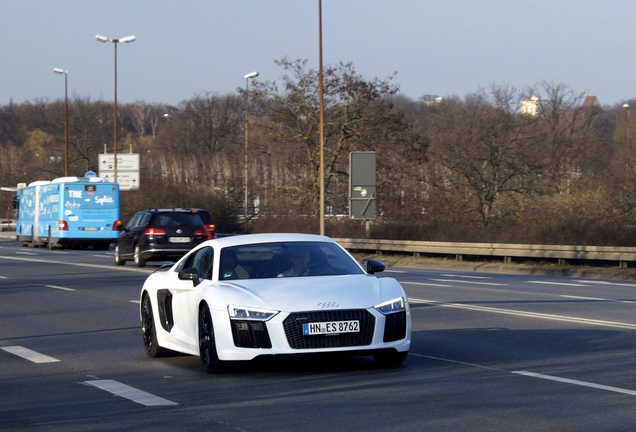 Audi R8 V10 Plus 2015