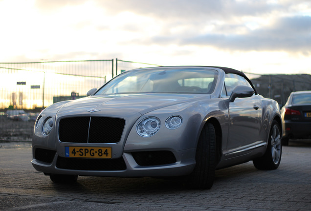 Bentley Continental GTC V8