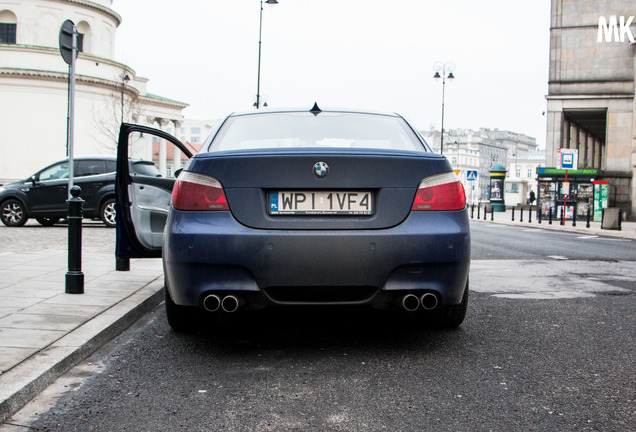 BMW M5 E60 2005