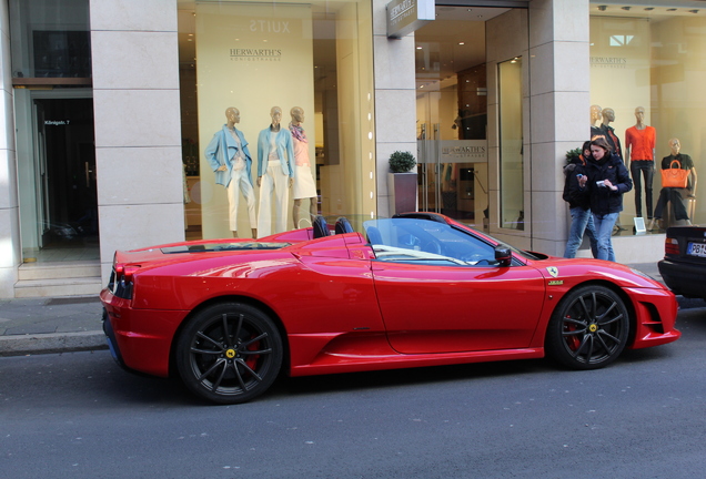 Ferrari Scuderia Spider 16M