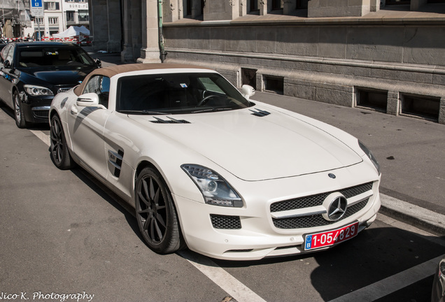 Mercedes-Benz SLS AMG Roadster